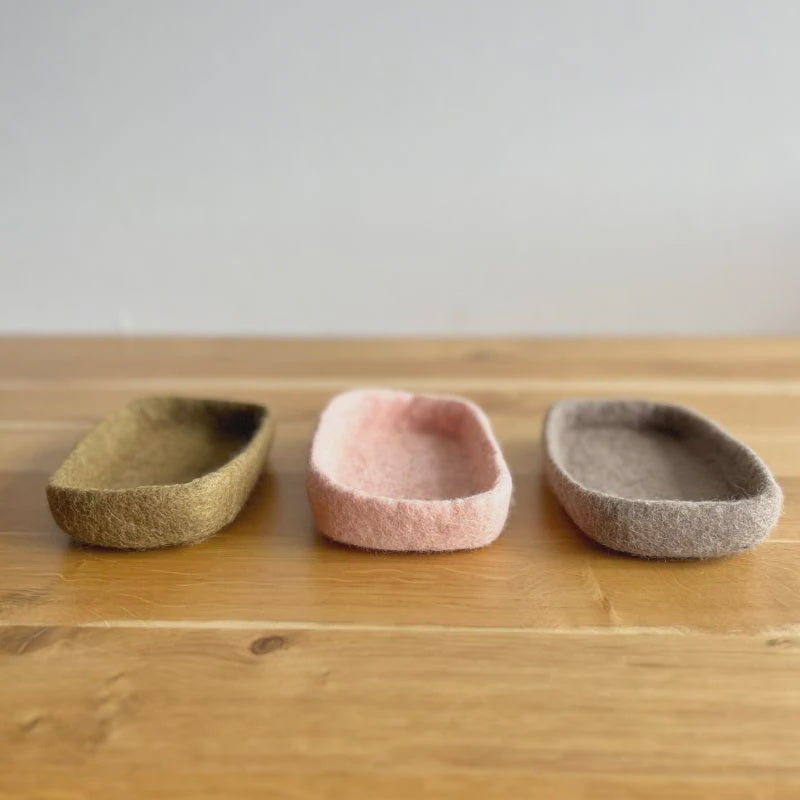 Sheep-ish Felt Dish Olive