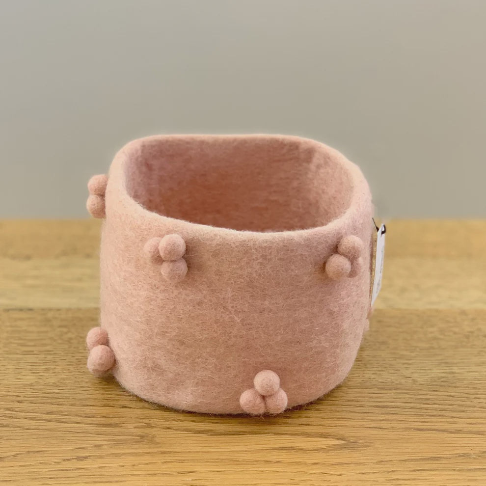 Sheep-ish Bobble Pot Blush