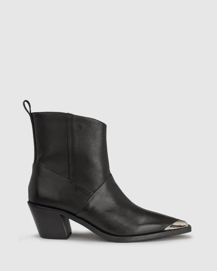 Chaos & Harmony Zealous Boot