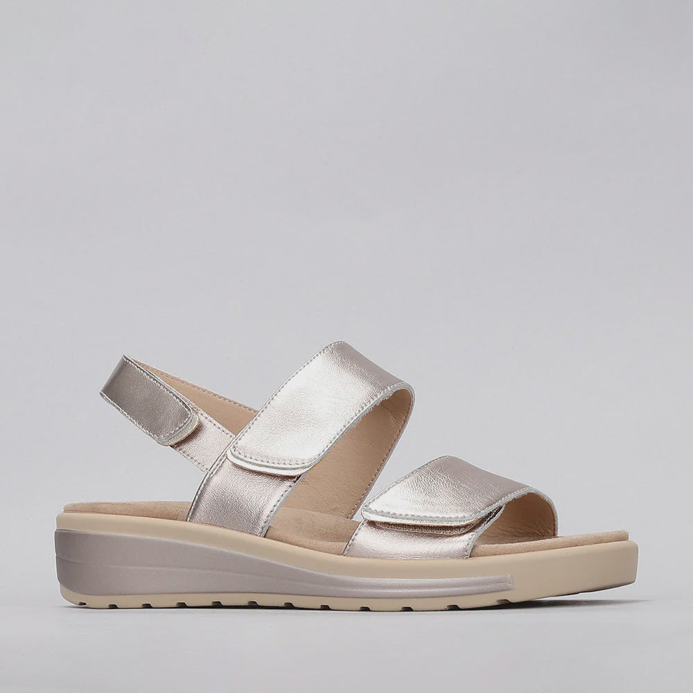 Naked Arches Hanza