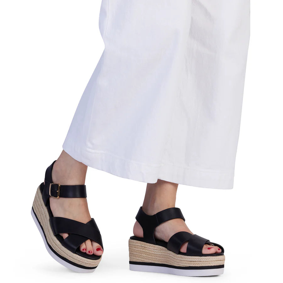 MW by Kathryn Wilson - Sally Sandal