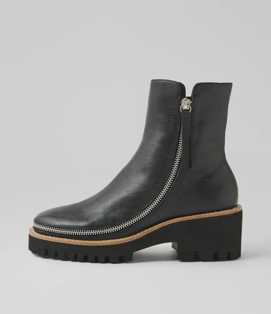 Django & Juliette Wilie