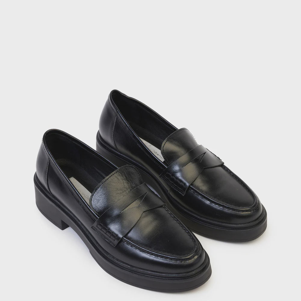 Kathryn Wilson Thornton Loafer