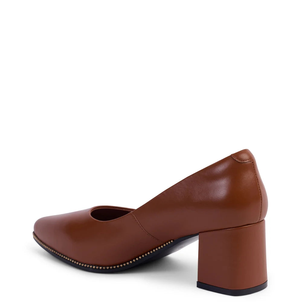 Kathryn Wilson Frana Heel